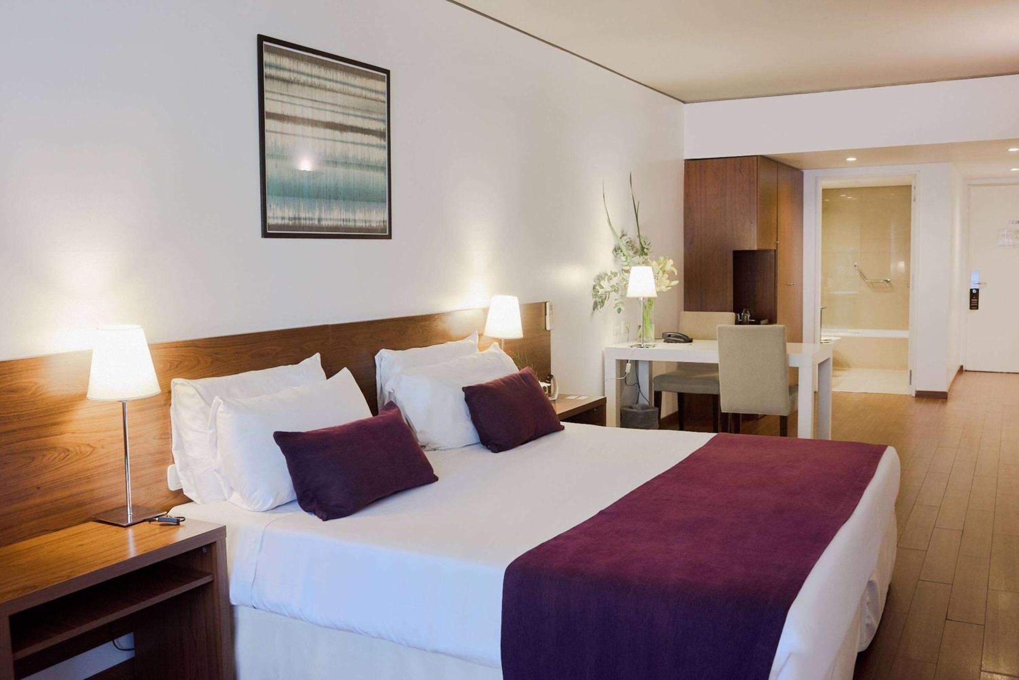 Hotel Dazzler By Wyndham Buenos Aires Maipu Extérieur photo