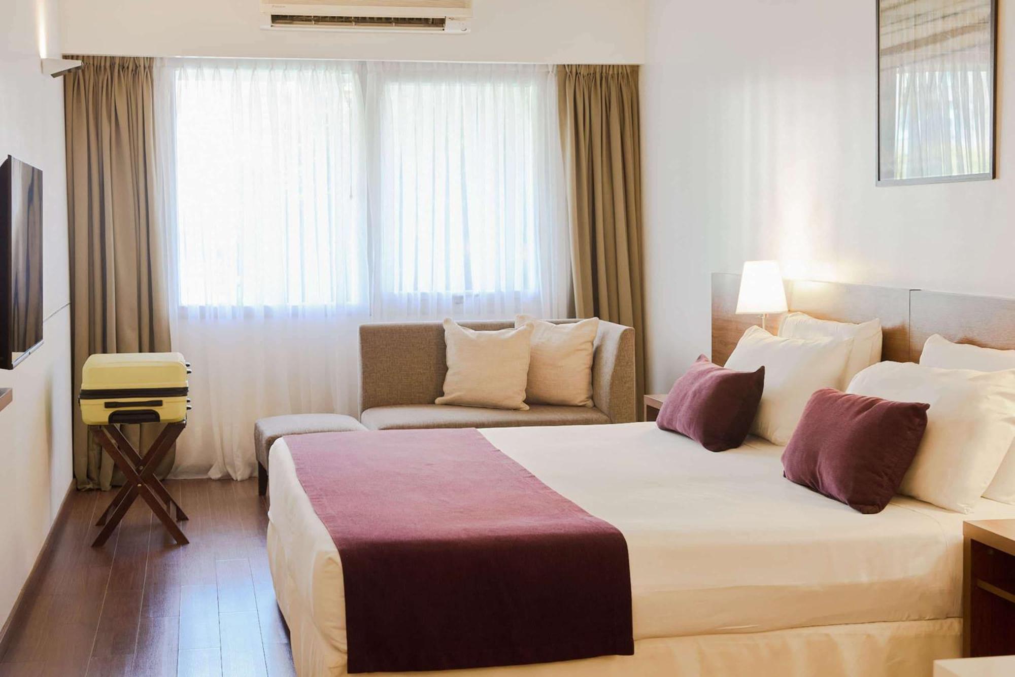 Hotel Dazzler By Wyndham Buenos Aires Maipu Extérieur photo