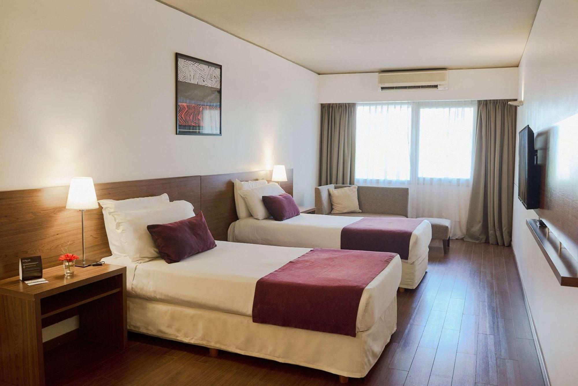 Hotel Dazzler By Wyndham Buenos Aires Maipu Extérieur photo